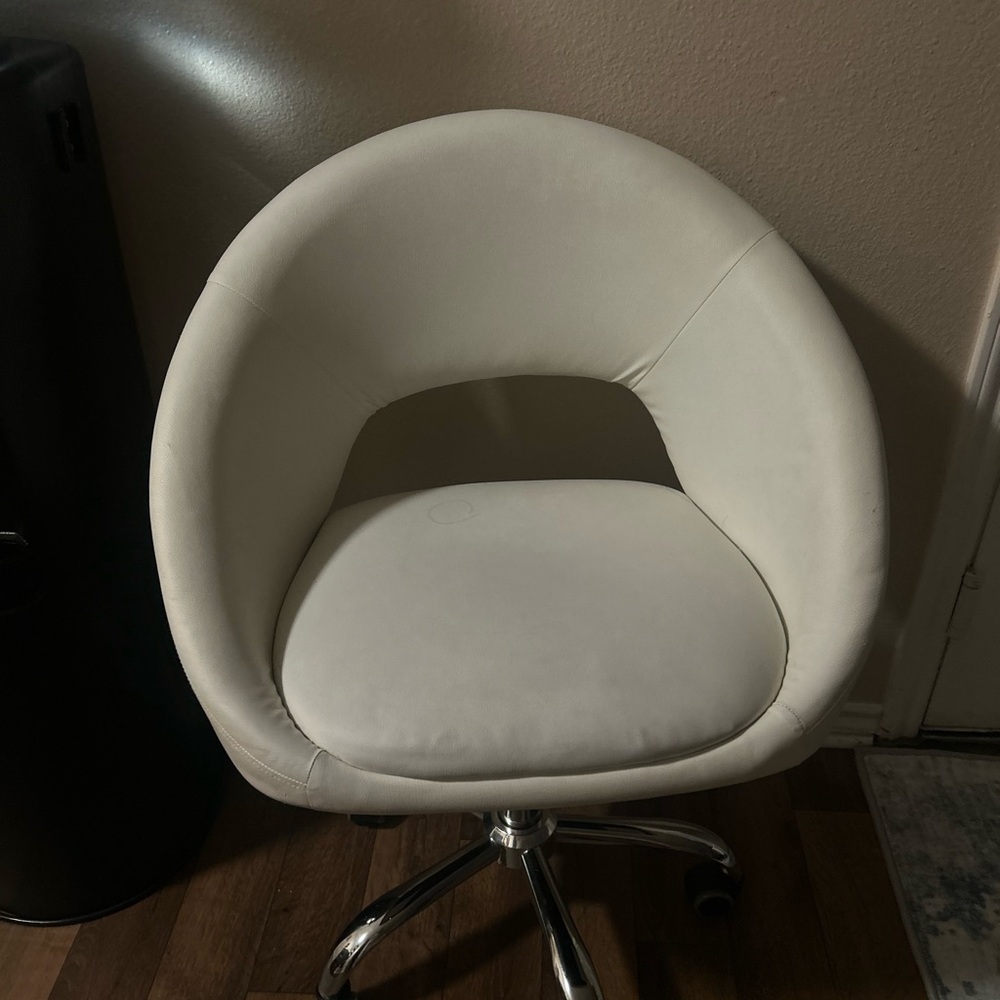Chic White Office Chair